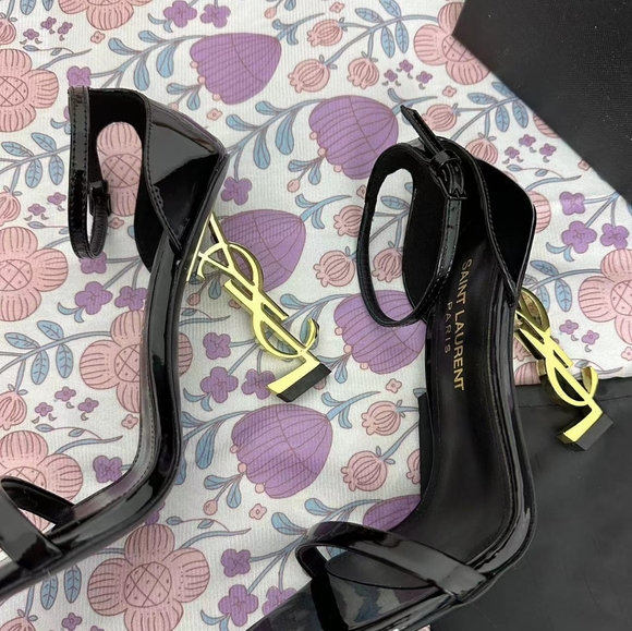 YSL   Heels Black Patent Leather - Picture 2 of 6